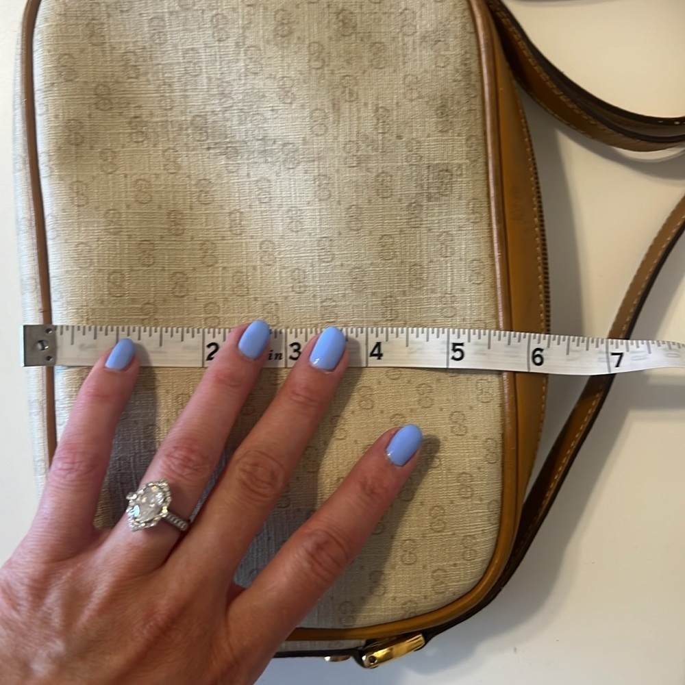 Authenticated Vintage Gucci GG Coated Canvas Leather Crossbody 007•59•0095 - Picture 6 of 16